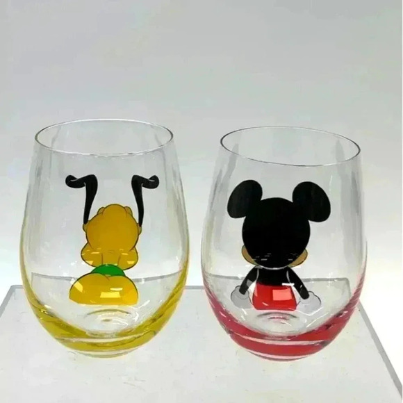 BNIB Disney store 4 PC CUP SET - Picture 2 of 12